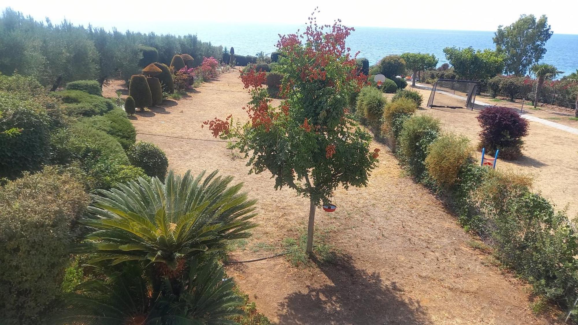 Beach House Nea Poteidaia Bagian luar foto